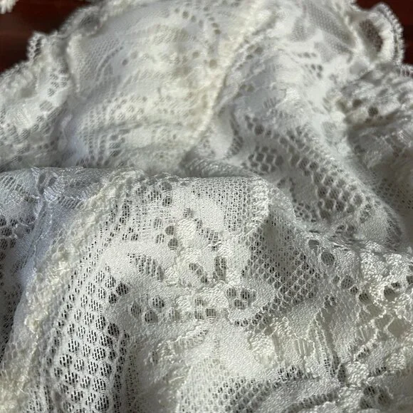 Free People Intimately Halter Lace Bralette Bundle of 2 Medium Black & White NWT - Picture 4 of 12